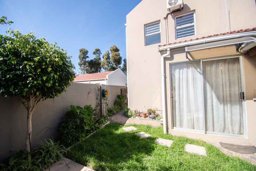 4 Bedroom Property for Sale in Fairview Golf Estate Western Cape